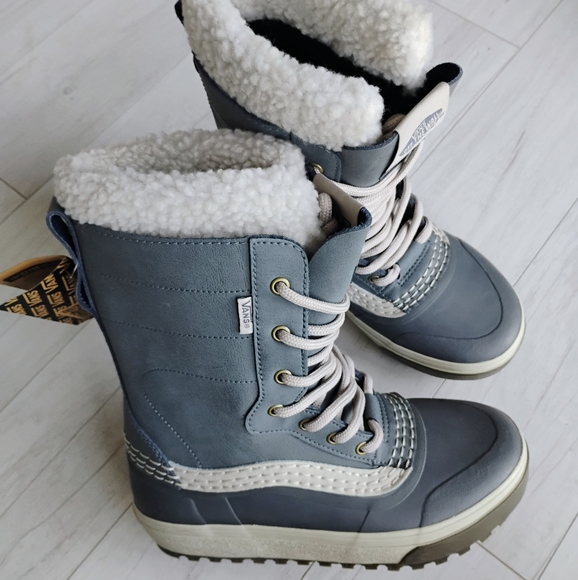 VANS NEW Standard Snow MTE Boots - Picture 6 of 16